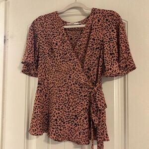 mi ami pink leopard blouse size small